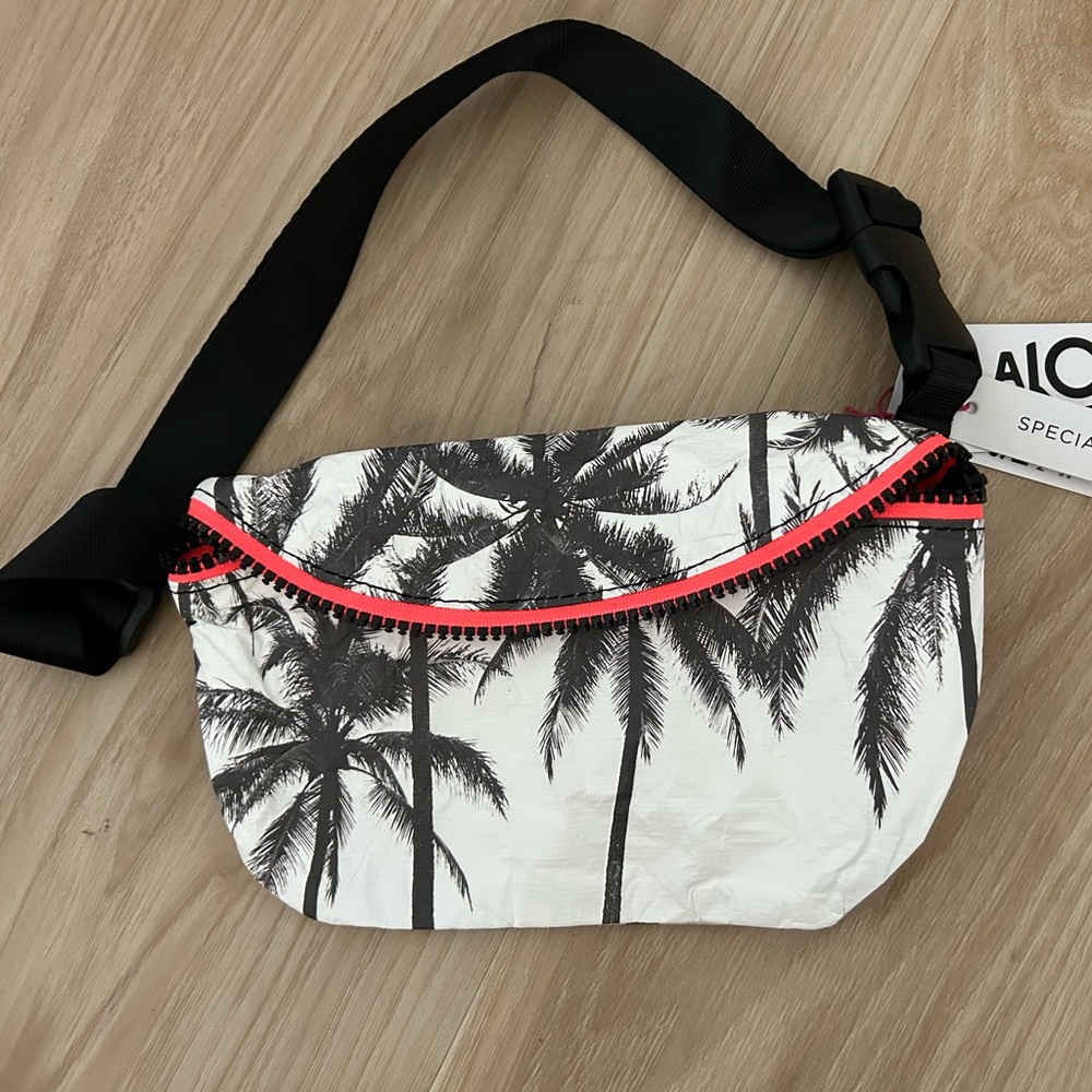 ALOHA Collection belt bag